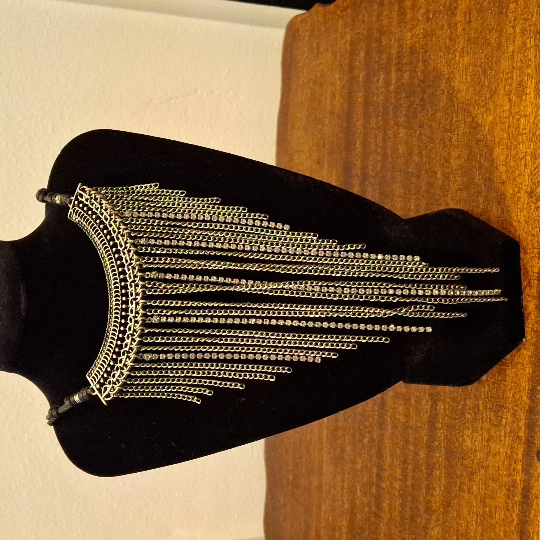 Silver Tone Necklace